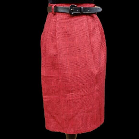 VINTAGE red plaid midi skirt - Picture 3 of 6